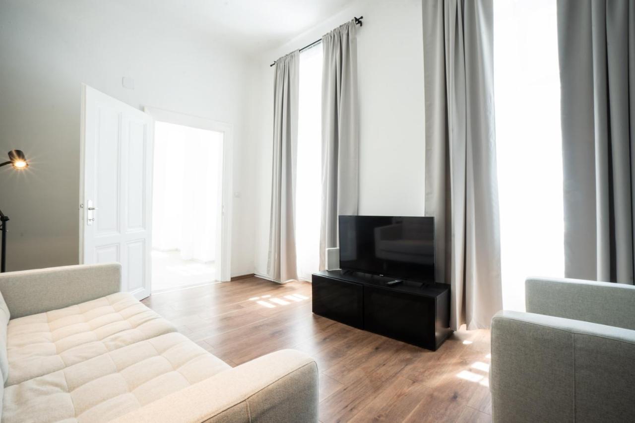 וינה Lovely 2-Bedroom Apartment Next To Praterstern מראה חיצוני תמונה